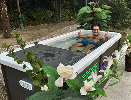 Ice Tub